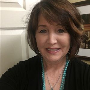 Meet your Posher, Deanna